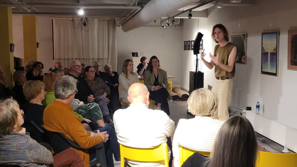 Jannes Laven treedt op in Het Gele Huis